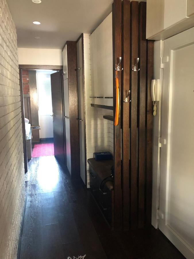 Apartman Mirek Apartment วาราชดีน ภายนอก รูปภาพ