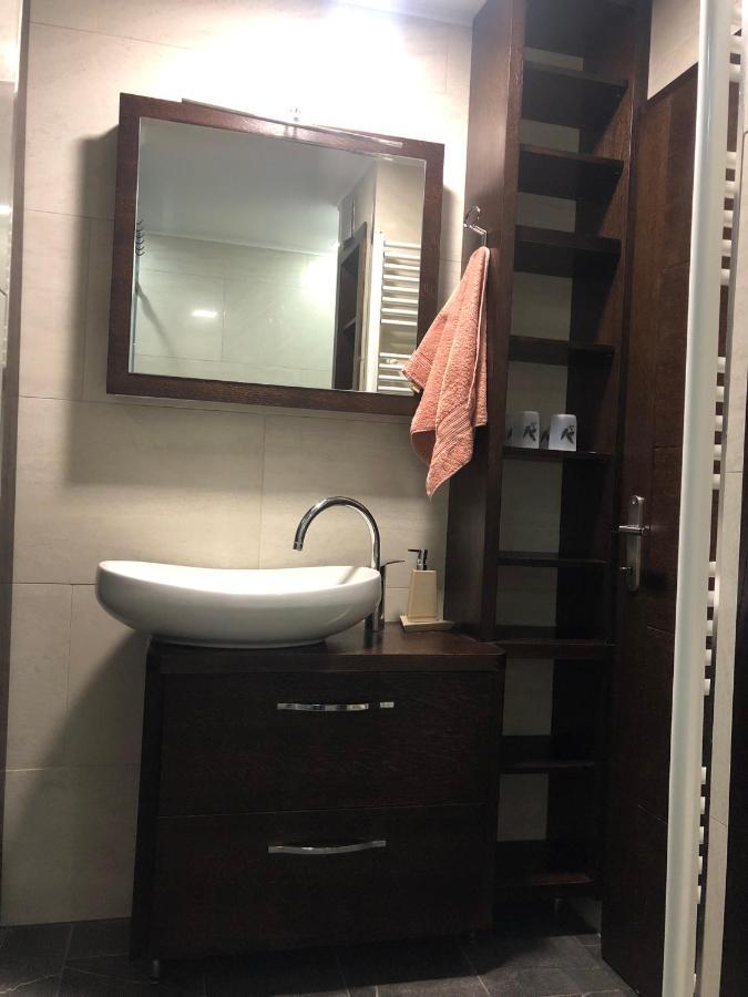 Apartman Mirek Apartment วาราชดีน ภายนอก รูปภาพ